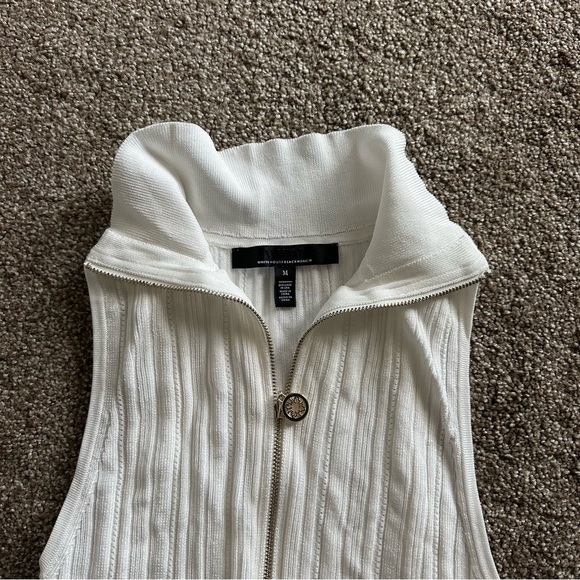 White House Black Market Ivory Ribbed Sleeveless Top - Picture 2 of 3